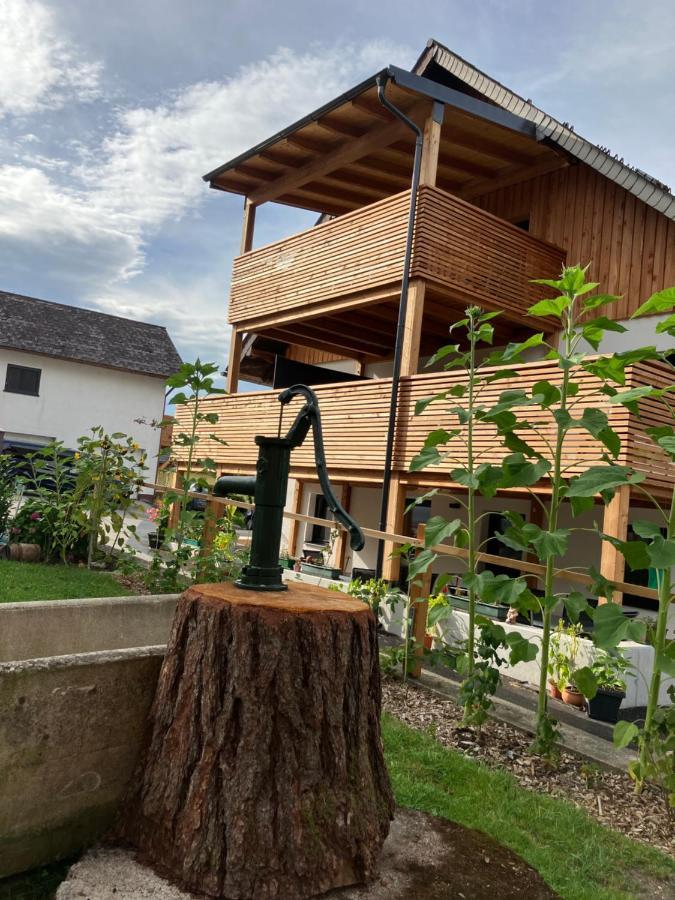 Biohof Auinger, Der Tiererlebnishof Apartman Aurach am Hongar Kültér fotó